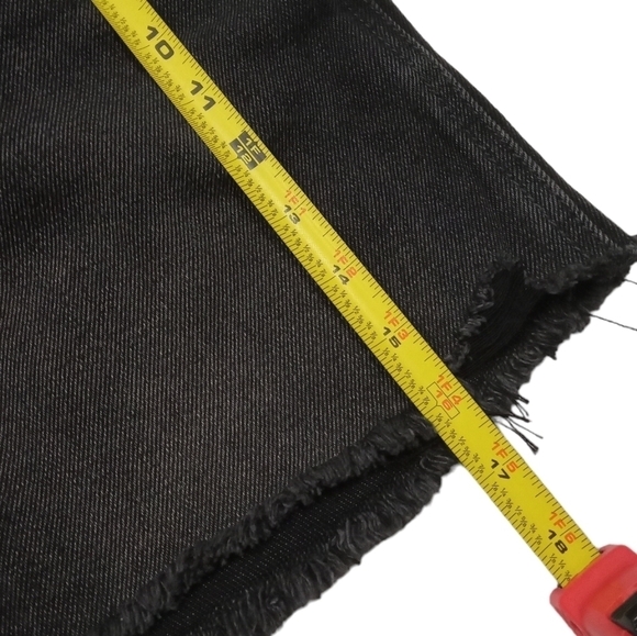 Free People We The Free Women's Distressed Black Cutoff Mini Skirt Size 28 - Picture 5 of 6